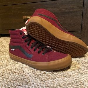 Sk8 hi custom vans